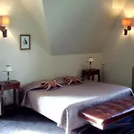 Le Chateau Des Forges Hotel