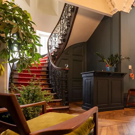 Le Chateau Des Forges