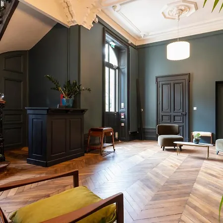 Le Chateau Des Forges Angers