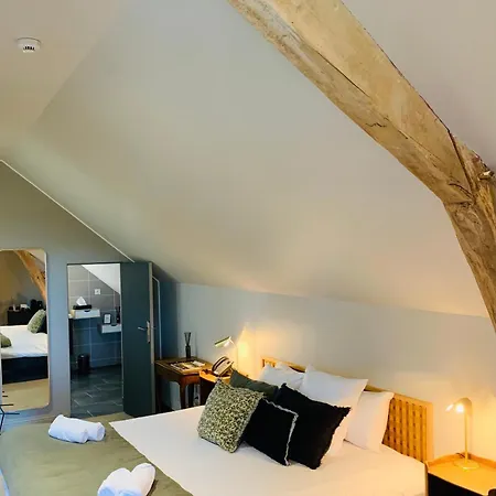 Le Chateau Des Forges 호텔 3*
