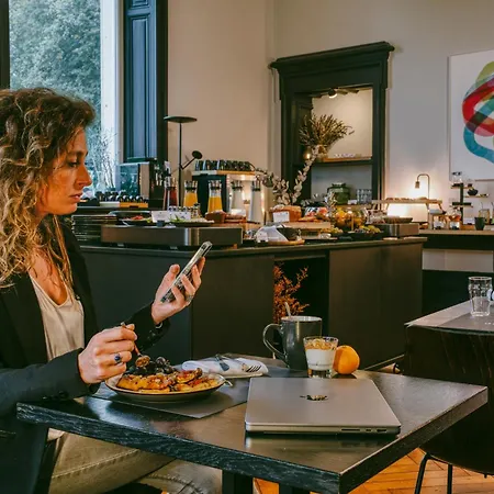 Le Chateau Des Forges Hotell