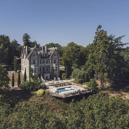 Le Chateau Des Forges Hotel