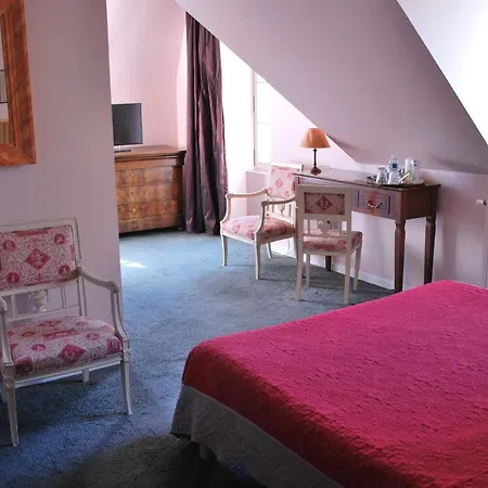 호텔 Le Chateau Des Forges 3*