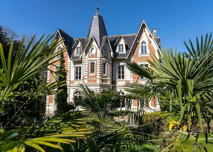 Otel Le Chateau Des Forges