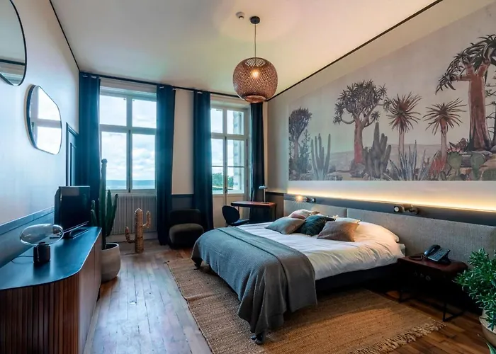 Hotell Le Chateau Des Forges 3*