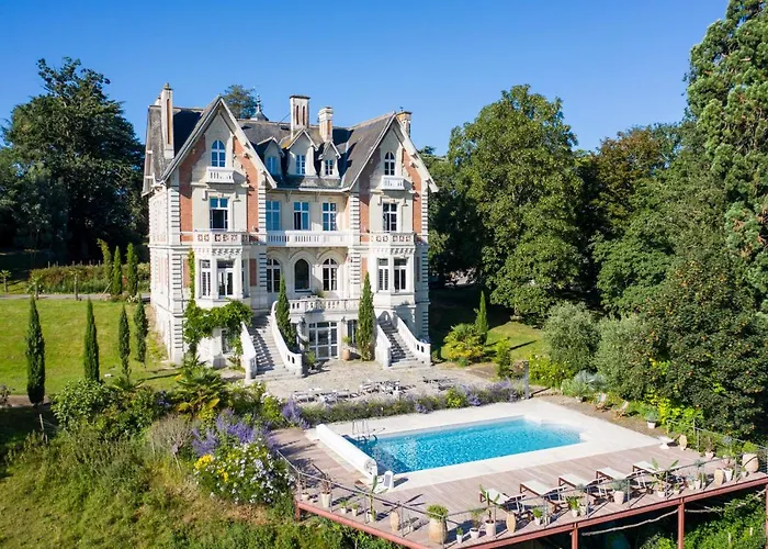 Le Chateau Des Forges 3*