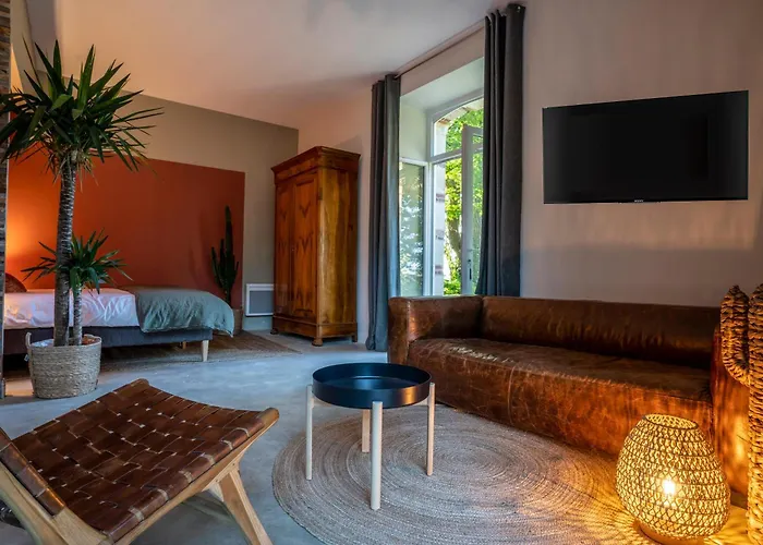 Le Chateau Des Forges 3*