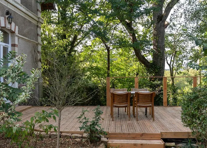 Le Chateau Des Forges Hotell