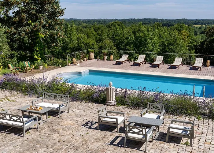 Le Chateau Des Forges 3*