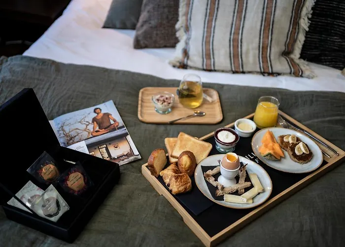 Le Chateau Des Forges Hotell 3*