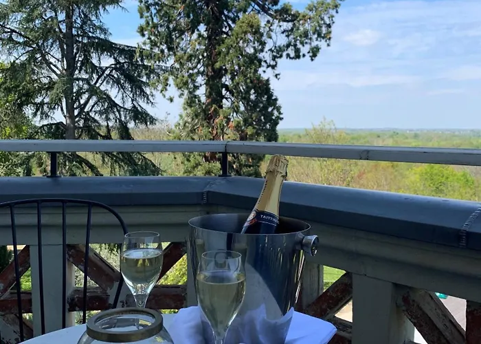 Le Chateau Des Forges Hotell