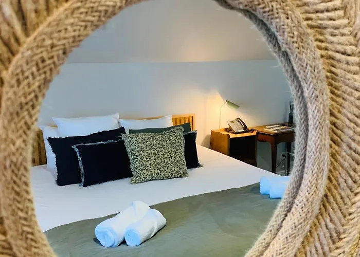 Le Chateau Des Forges Otel 3*