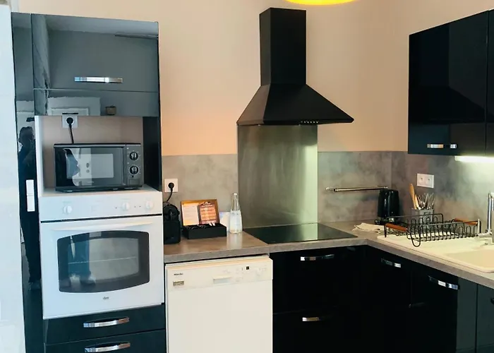 Le Chateau Des Forges Otel