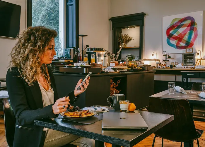 Le Chateau Des Forges Otel