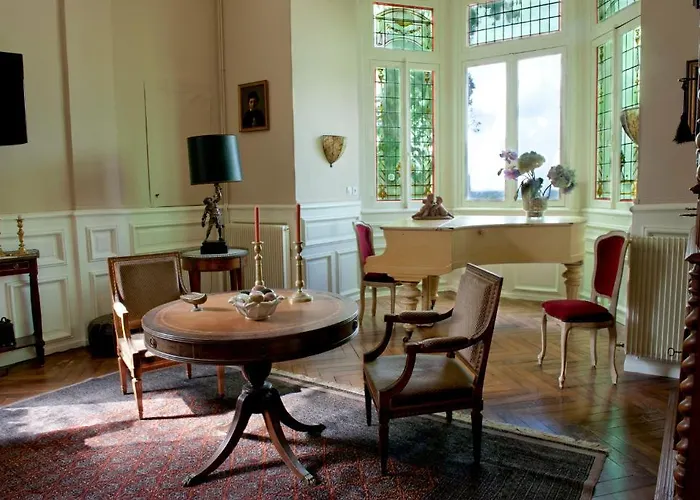 Otel Le Chateau Des Forges