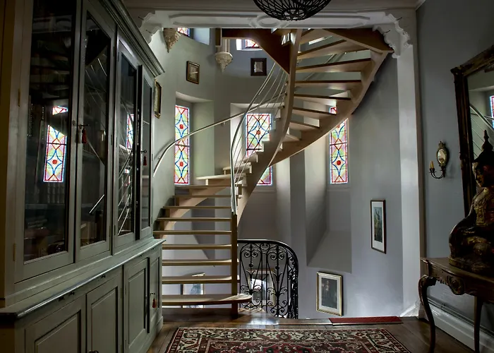 Otel Le Chateau Des Forges 3*